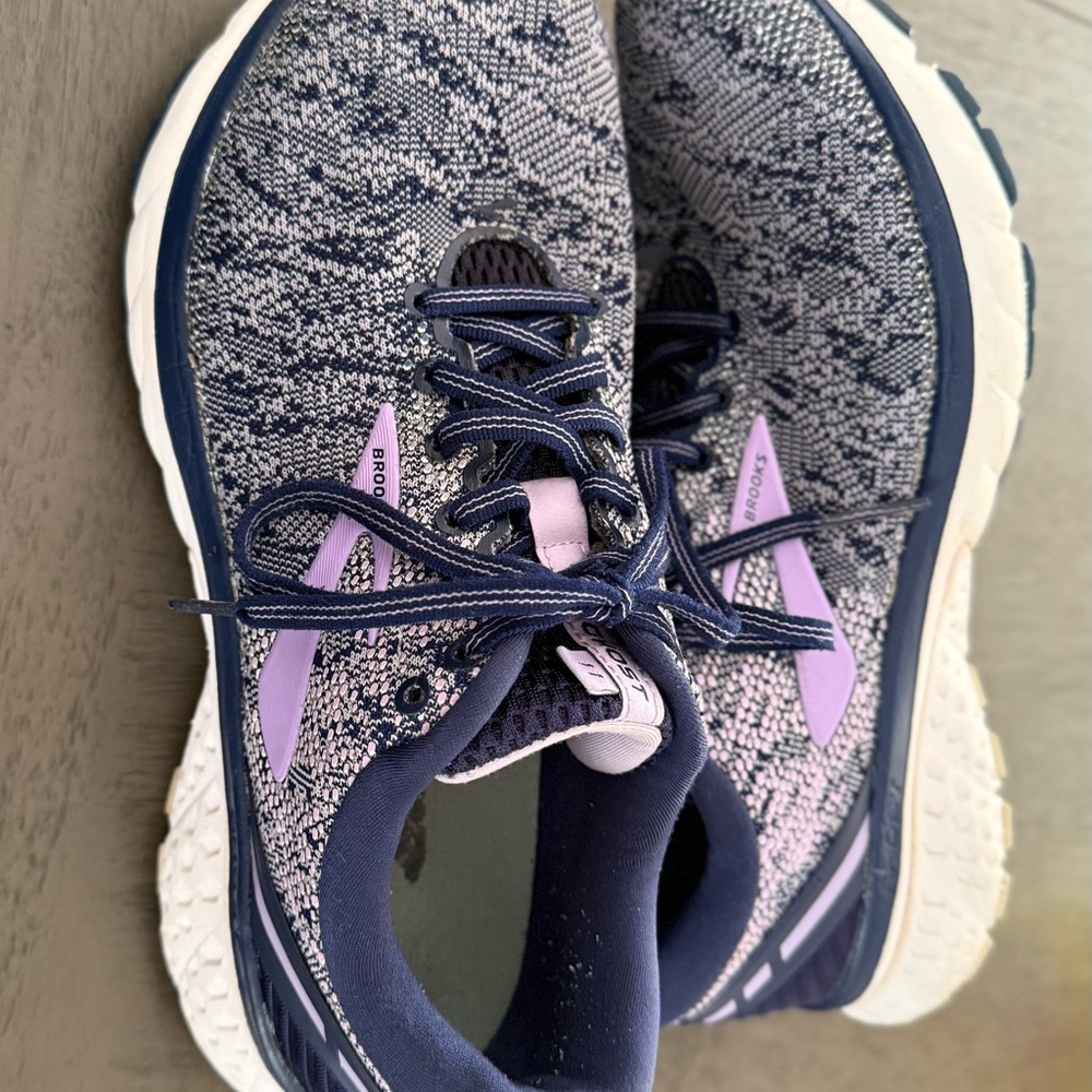 Brooks Women’s Ghost 11